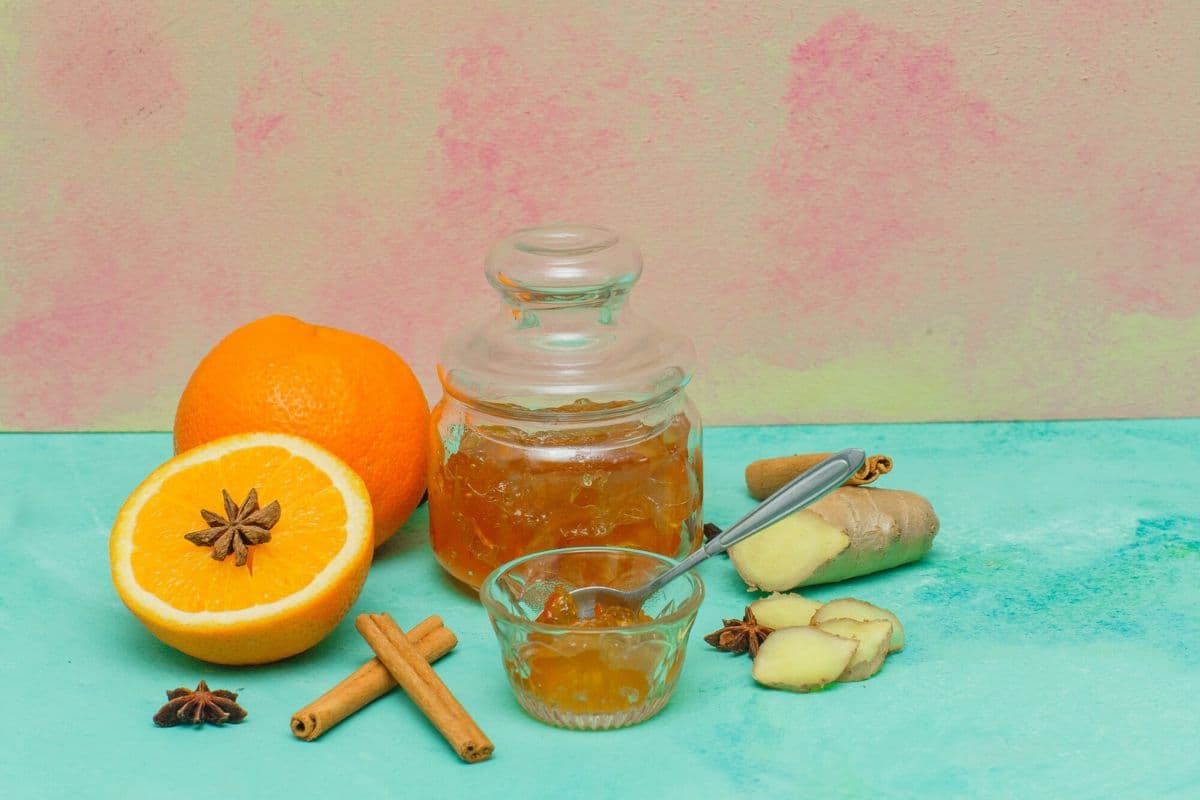 Berbagai bahan pembuat parfum