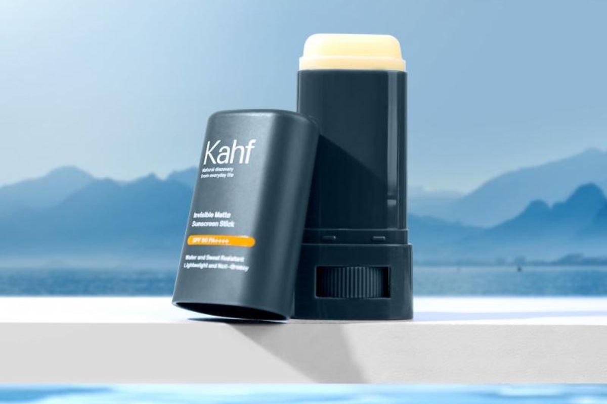 Kahf Invisible Matte Sunscreen Stick